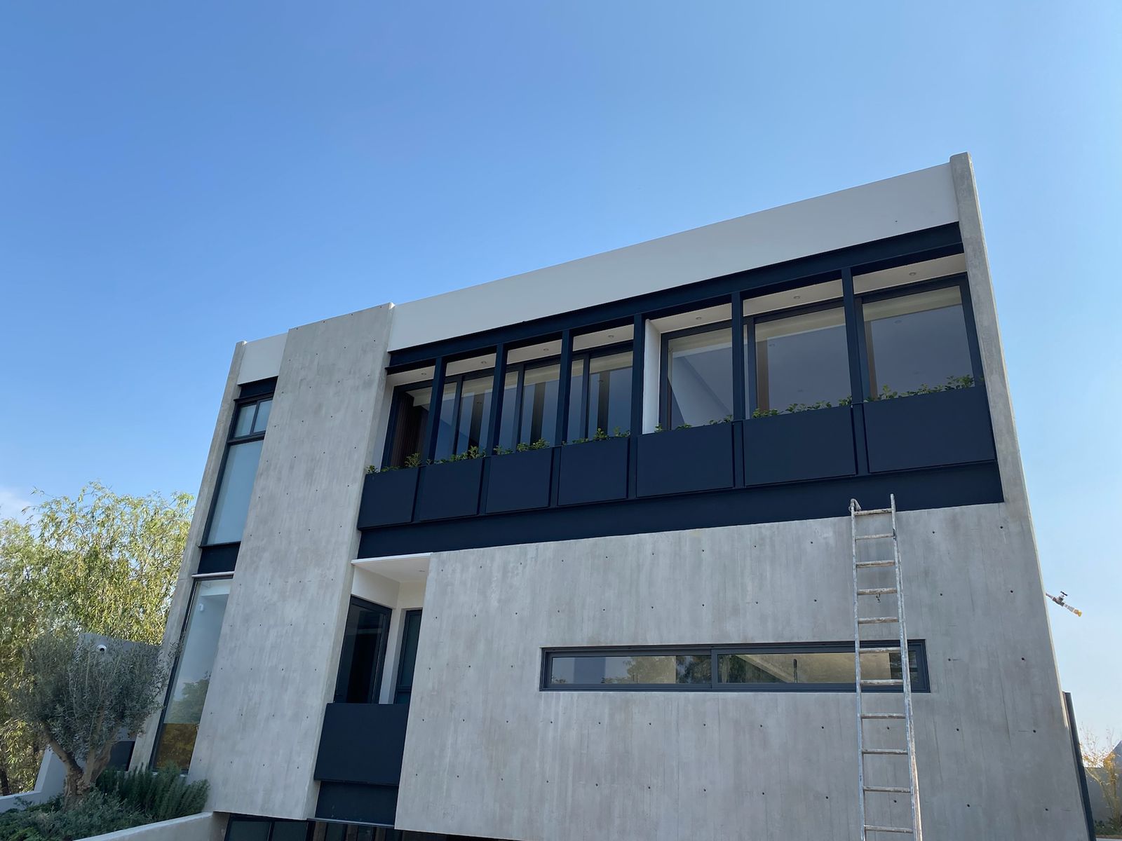 Interior de oficina con polarizado