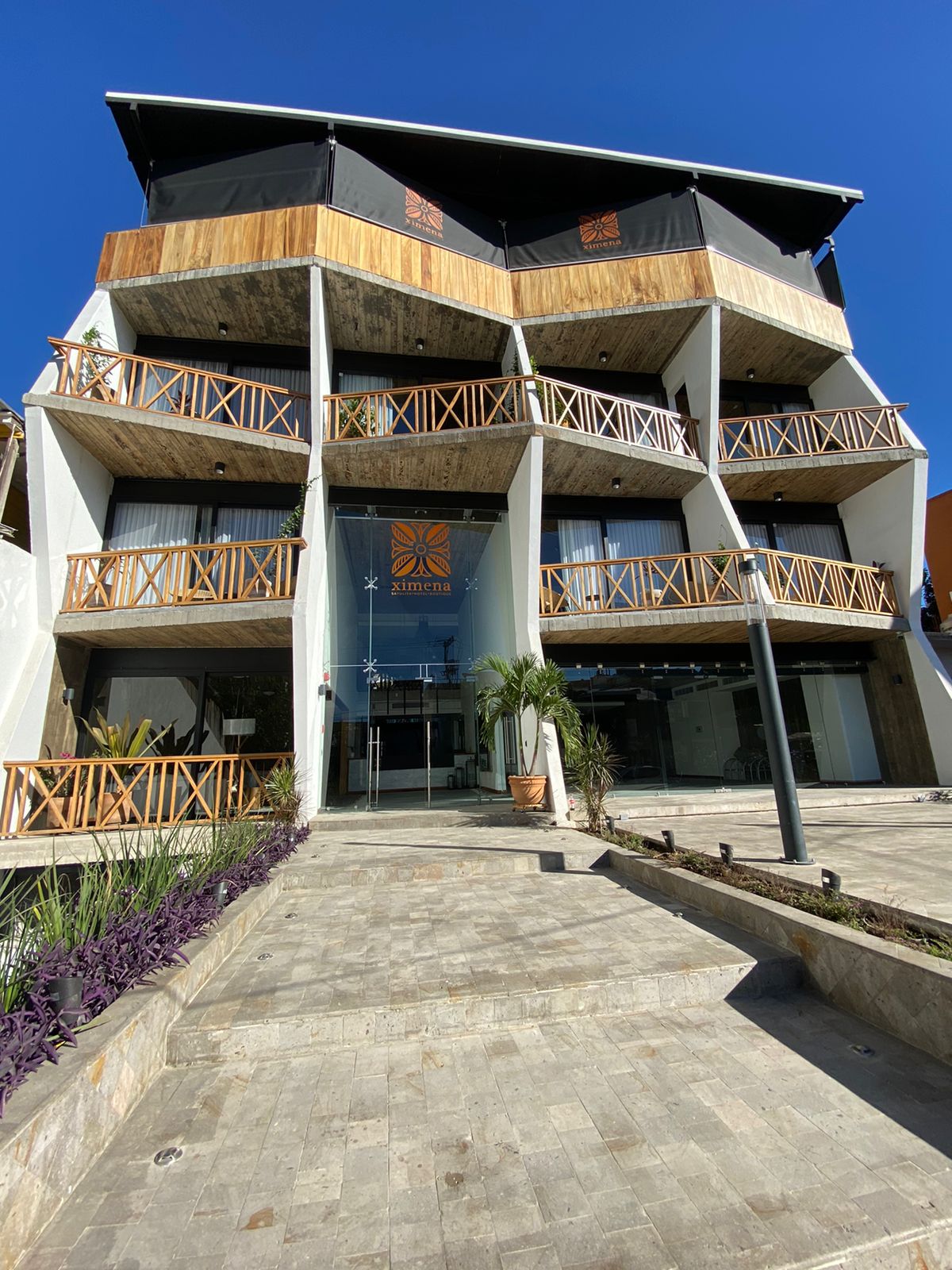 Vista exterior de casa polarizada